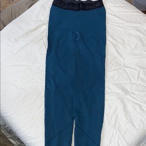 Lululemon leggings (Rare)